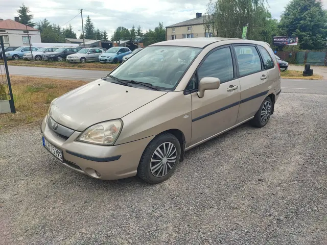 SUZUKI Liana Liana